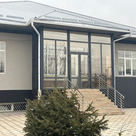 אוש Sunny Hostel מראה חיצוני תמונה