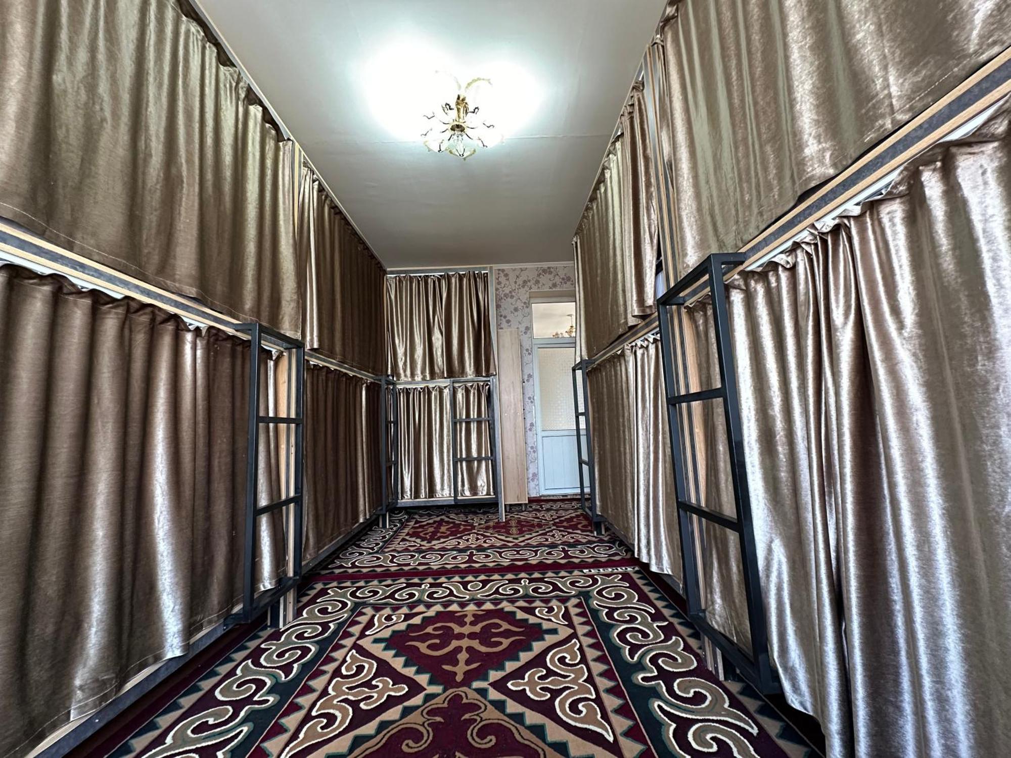אוש Sunny Hostel מראה חיצוני תמונה